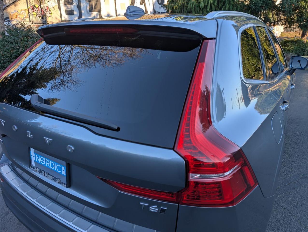 2019 Volvo XC60 T6 AWD Momentum | HK Premium Sound, Nav, Pano Roof, 4 Heated Seats & Heated Wheel Portland OR