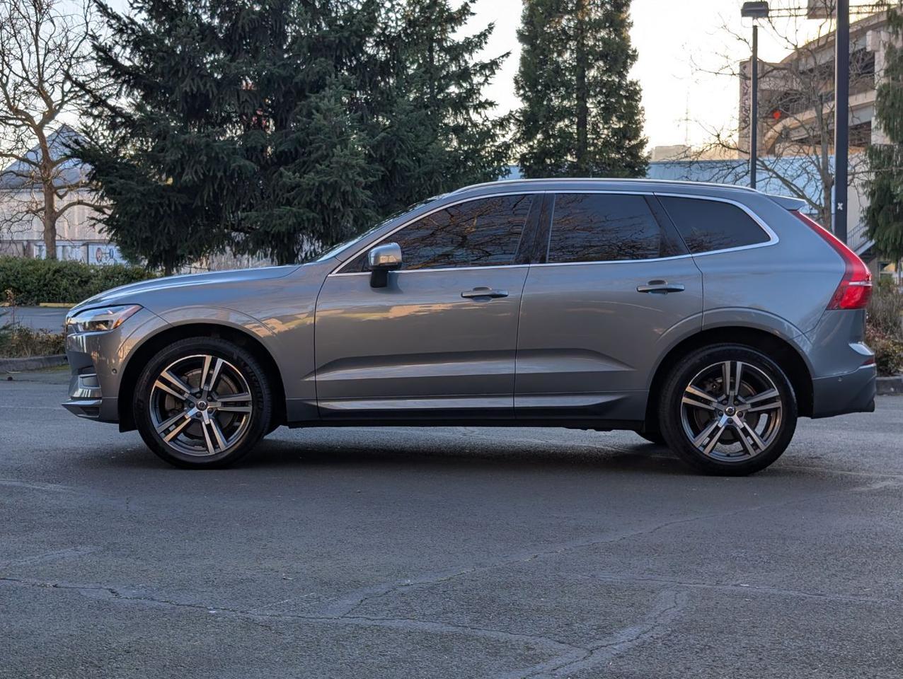 2019 Volvo XC60 T6 AWD Momentum w/Harman Kardon, Nav, Pano Roof, 4 Heated Seats & Wheel Portland OR