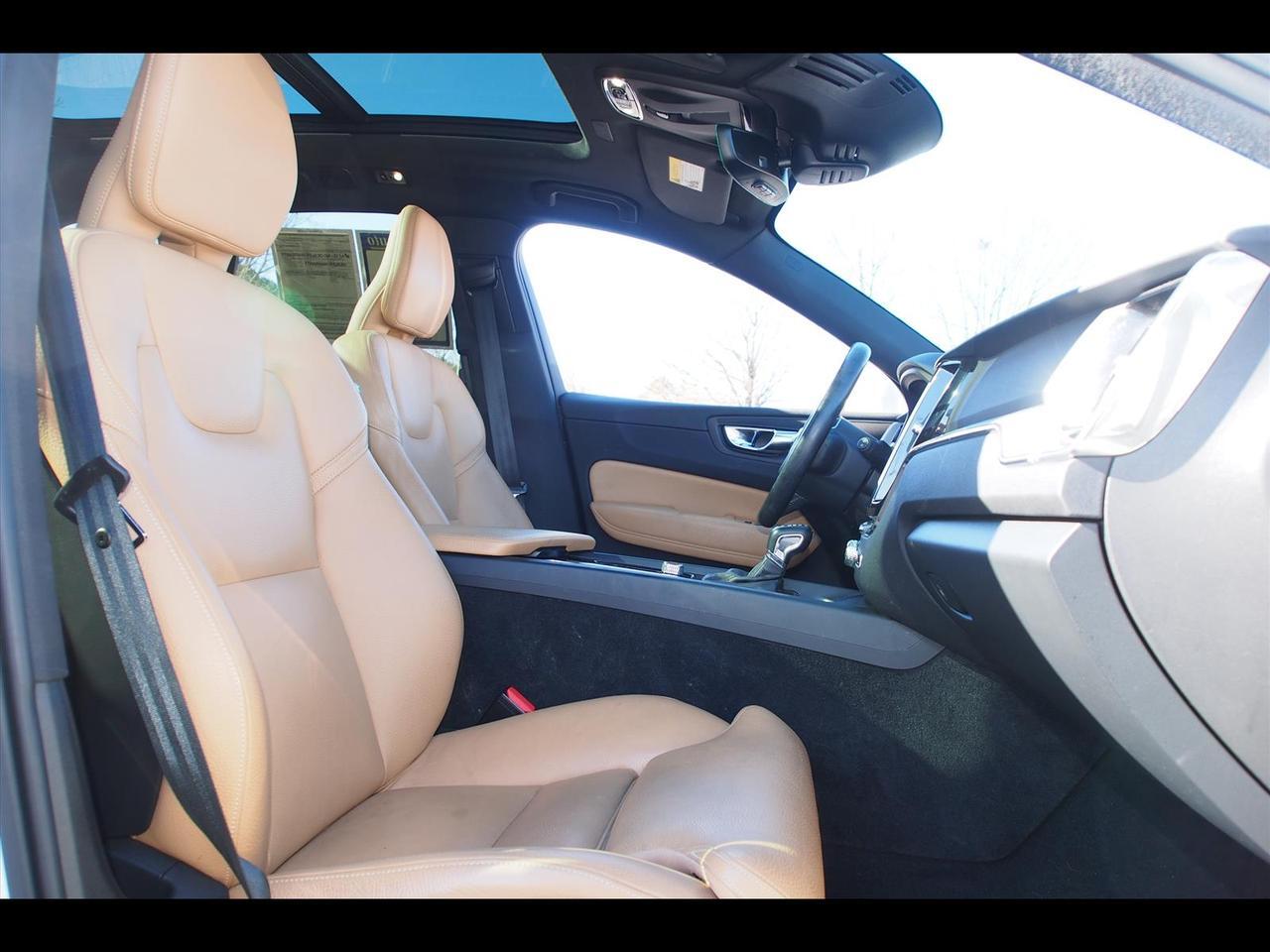 2019 Volvo XC60 T6 Momentum