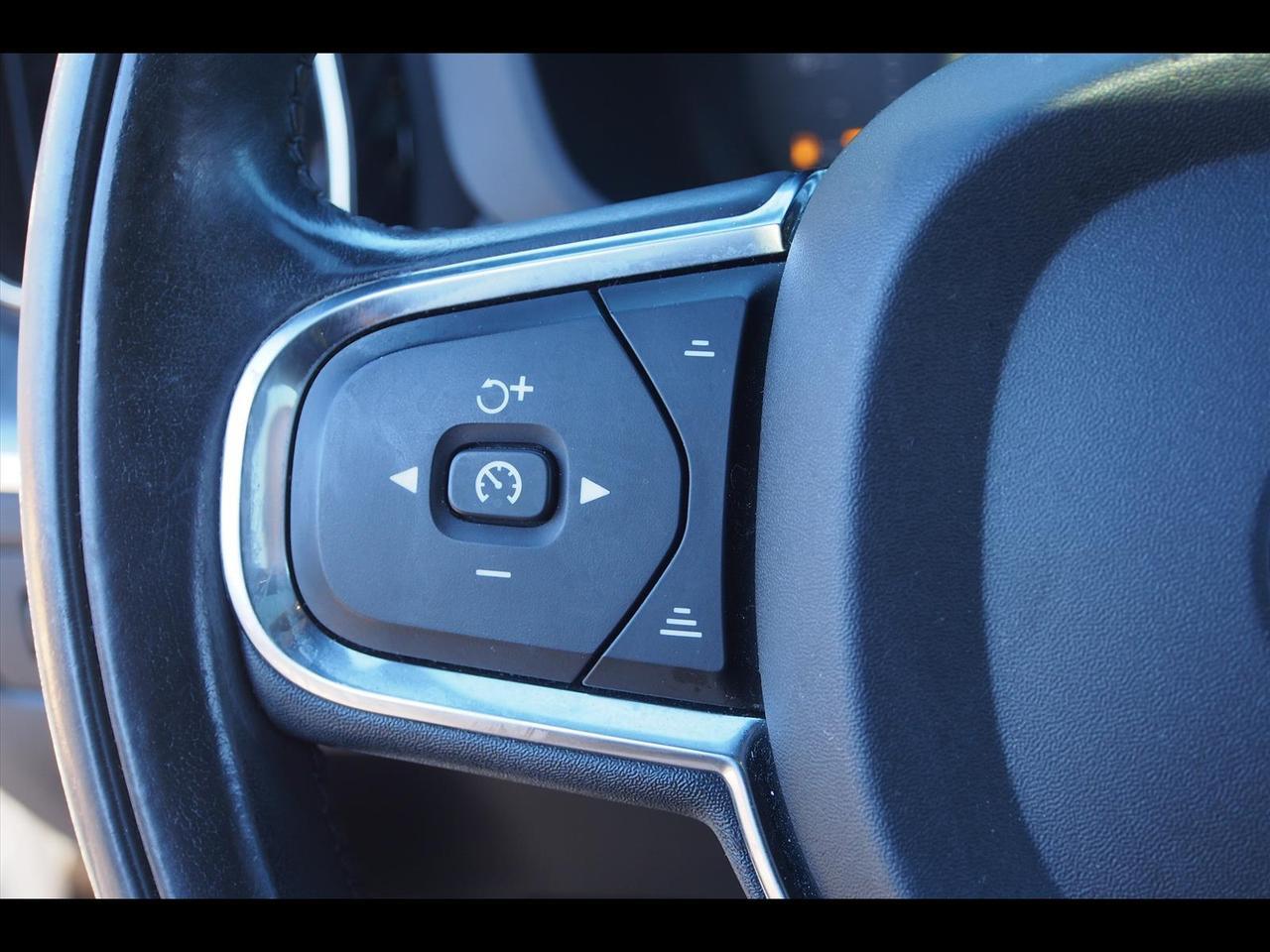 2019 Volvo XC60 T6 Momentum