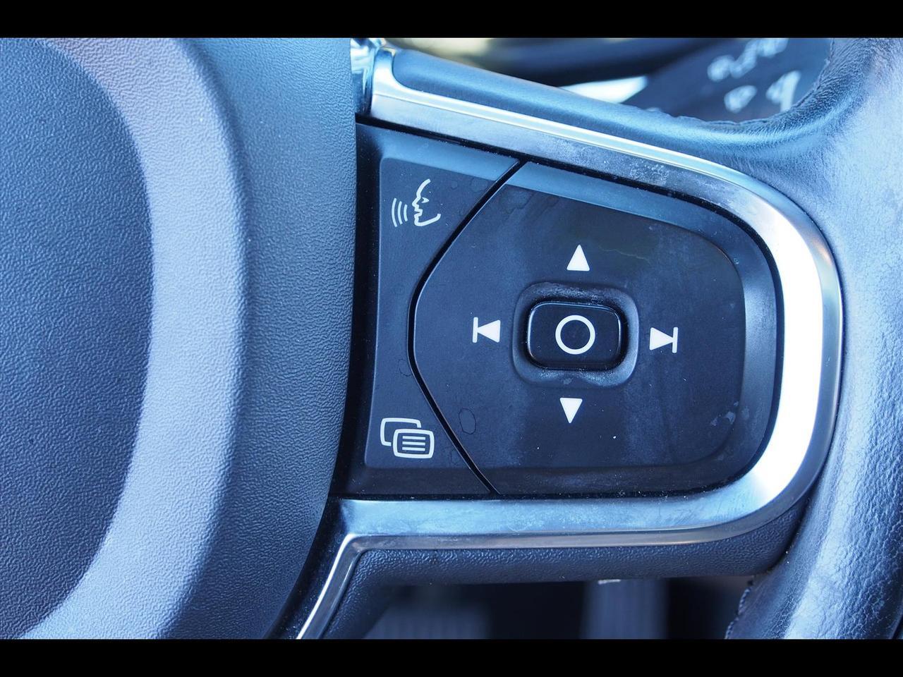 2019 Volvo XC60 T6 Momentum