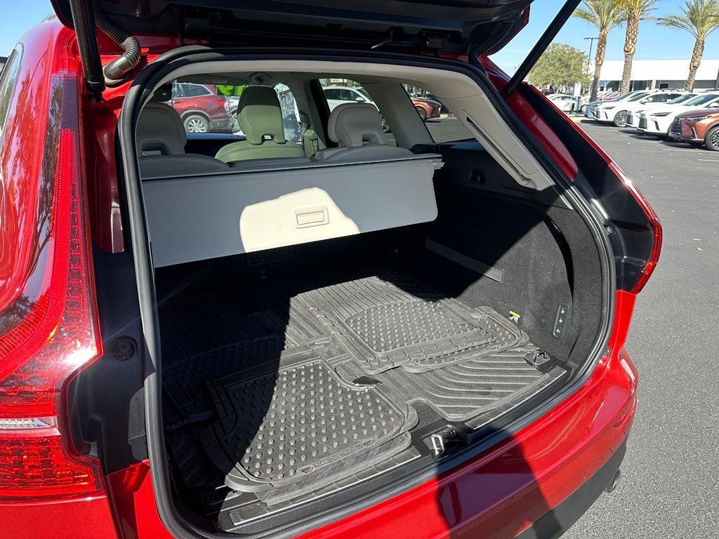 2019 Volvo XC60 T6 Momentum Tucson AZ