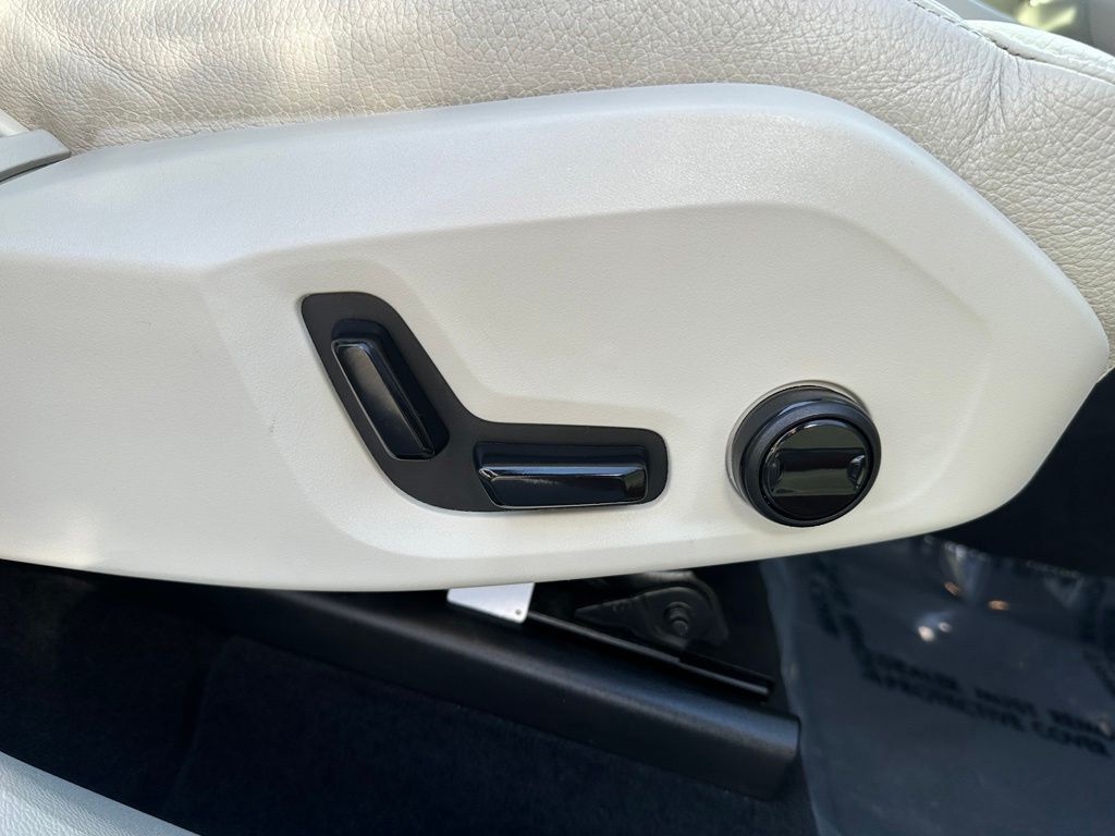 2019 Volvo XC60 T6 Momentum Tucson AZ