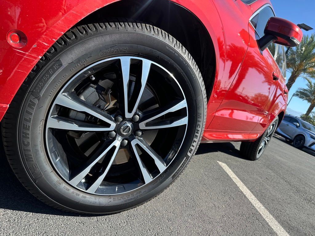2019 Volvo XC60 T6 Momentum