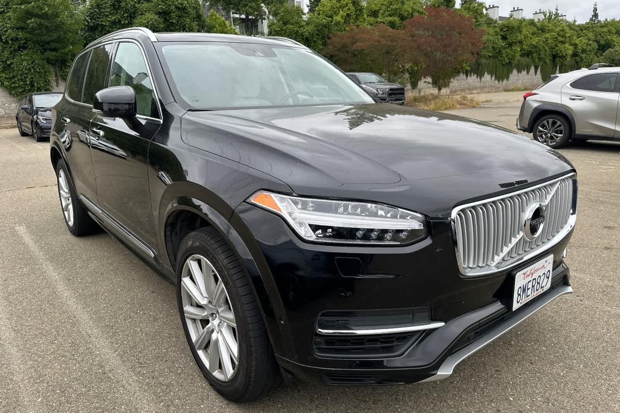 2019 Volvo XC90 Inscription