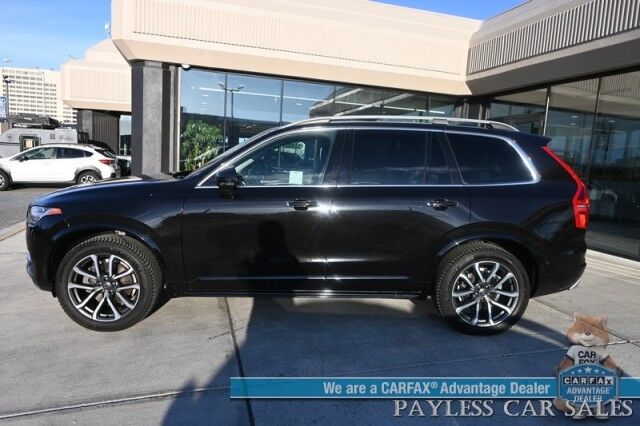 2019 Volvo XC90 Momentum