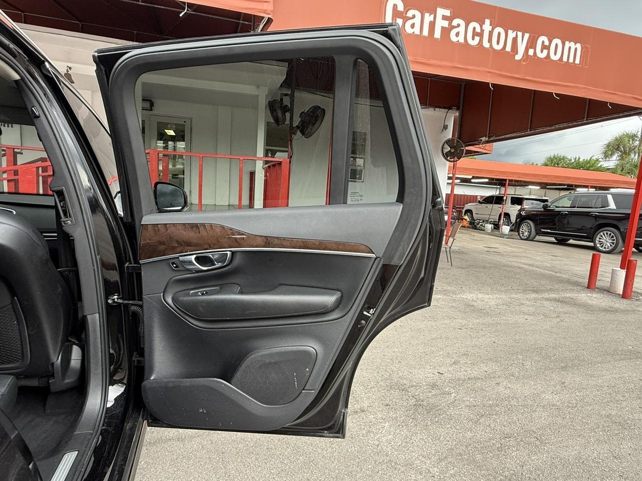 2019 Volvo XC90 Momentum Hollywood FL