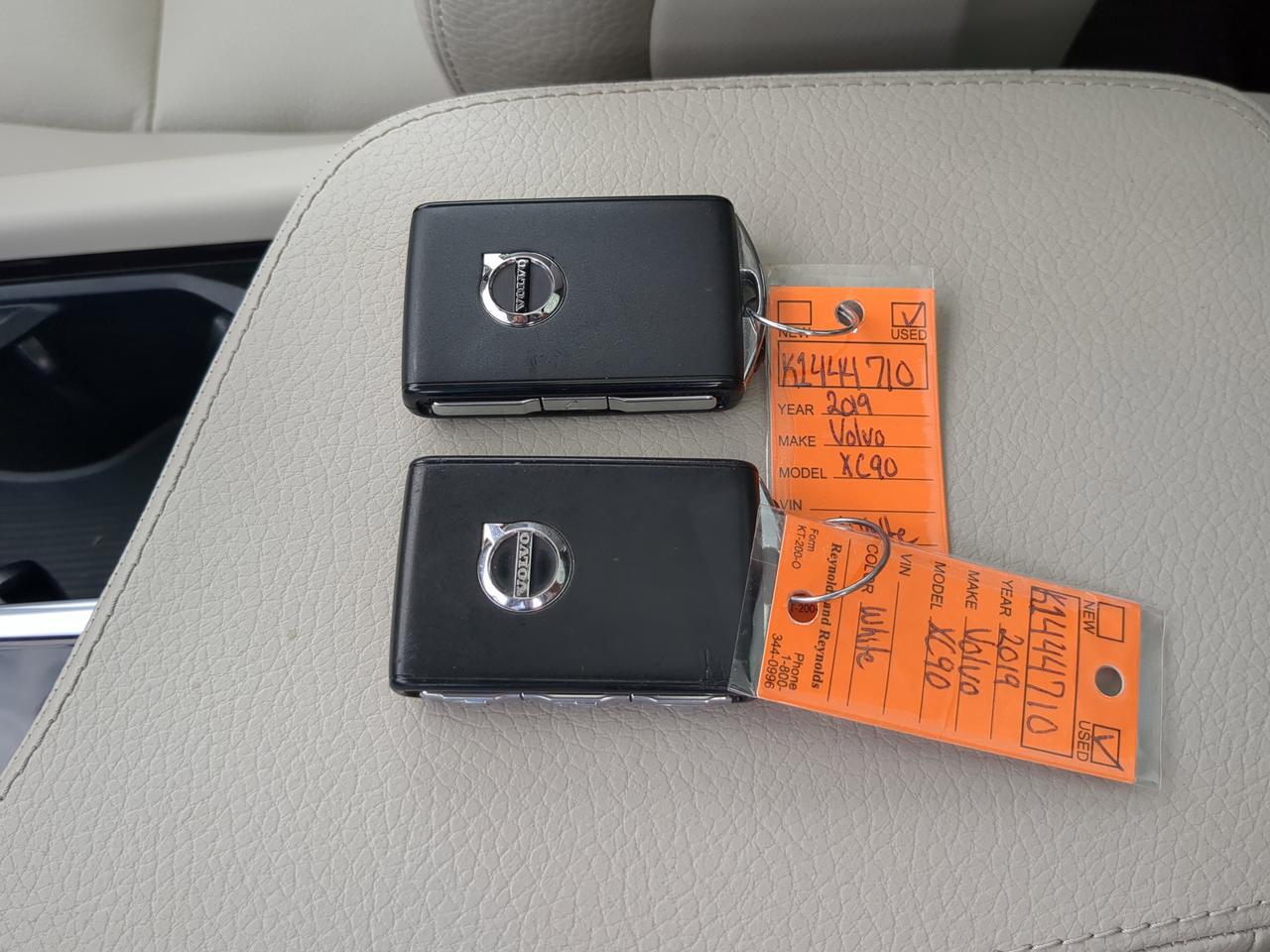 2019 Volvo XC90 Momentum Appleton WI