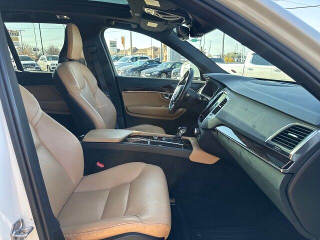2019 Volvo XC90 Momentum Springfield IL