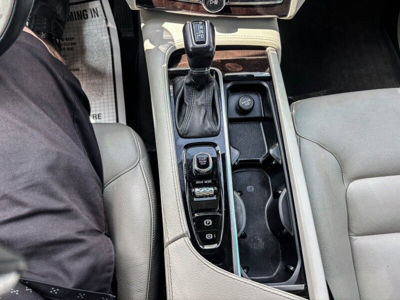 2019 Volvo XC90 Momentum Wilmington NC