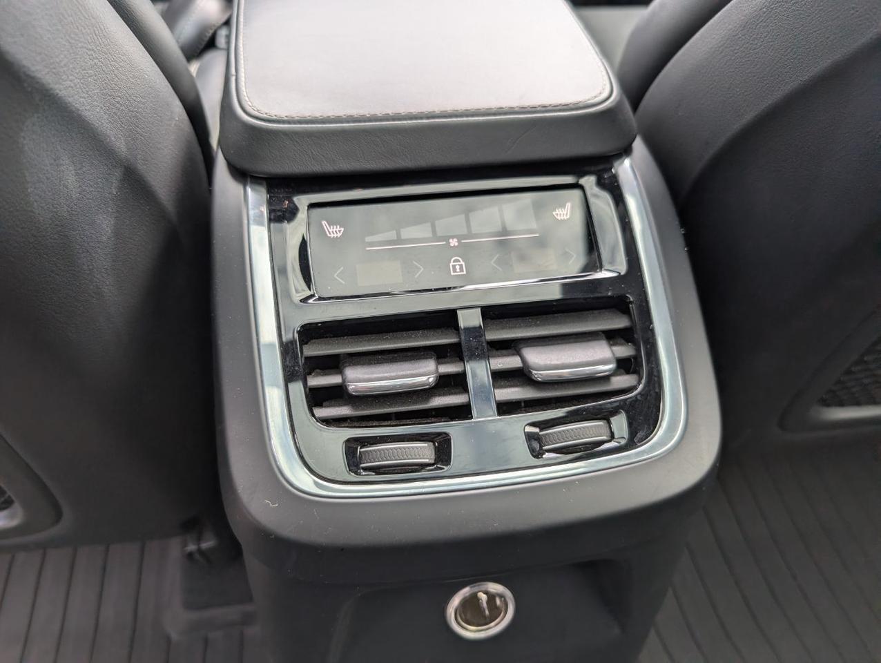 2019 Volvo XC90 Recharge T8 PHEV Hybrid AWD R-Design | Bowers & Wilkins Premium Audio, Pilot Assist, Air Suspension, Head Up Portland OR