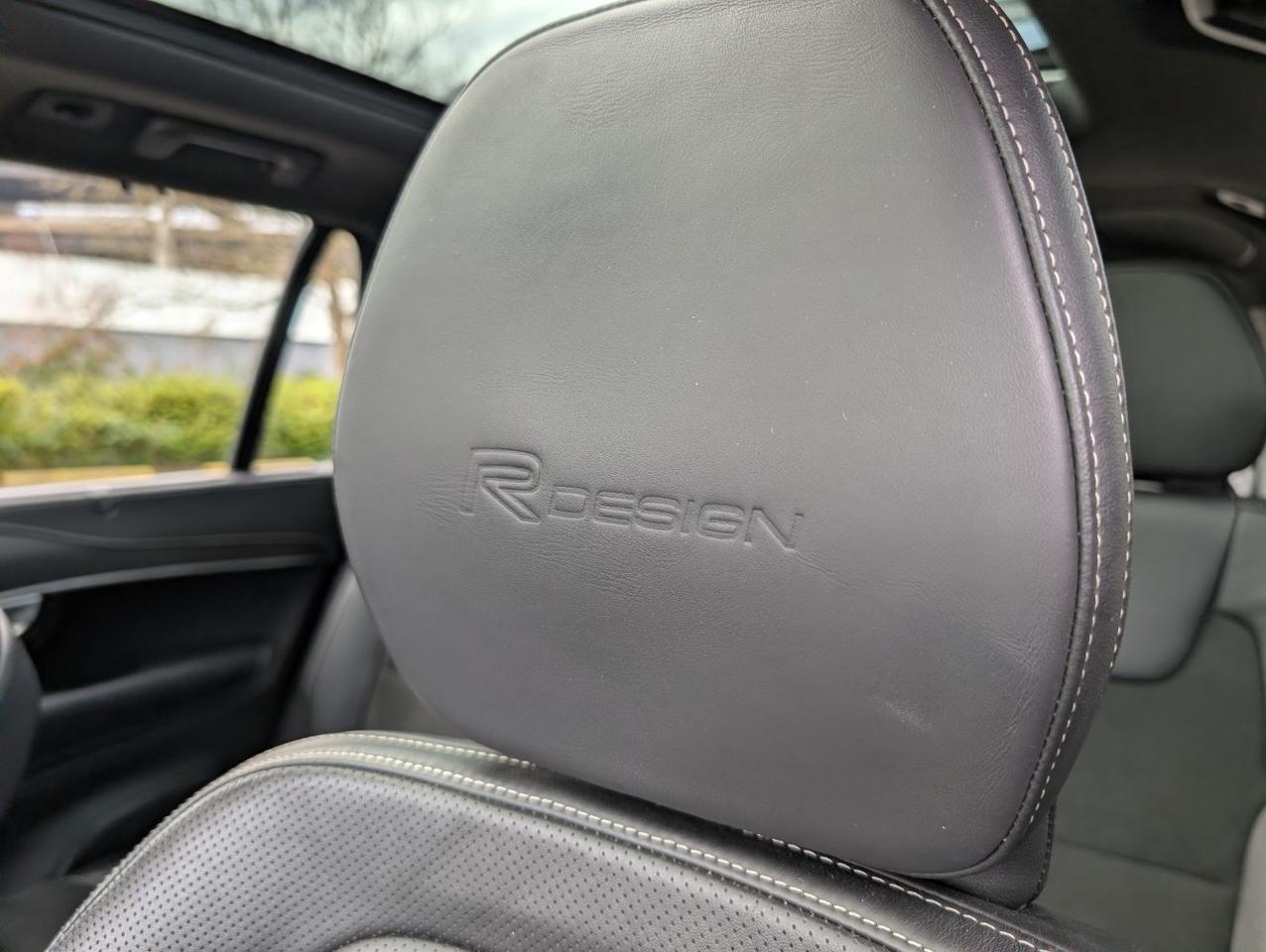 2019 Volvo XC90 Recharge T8 PHEV Hybrid AWD R-Design | Bowers & Wilkins Premium Audio, Pilot Assist, Air Suspension, Head Up Portland OR