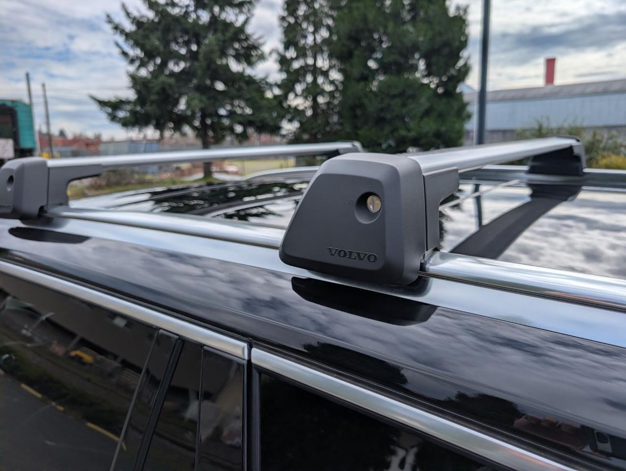 2019 Volvo XC90 Recharge T8 PHEV Hybrid AWD R-Design | Bowers & Wilkins Premium Audio, Pilot Assist, Air Suspension, Head Up Portland OR