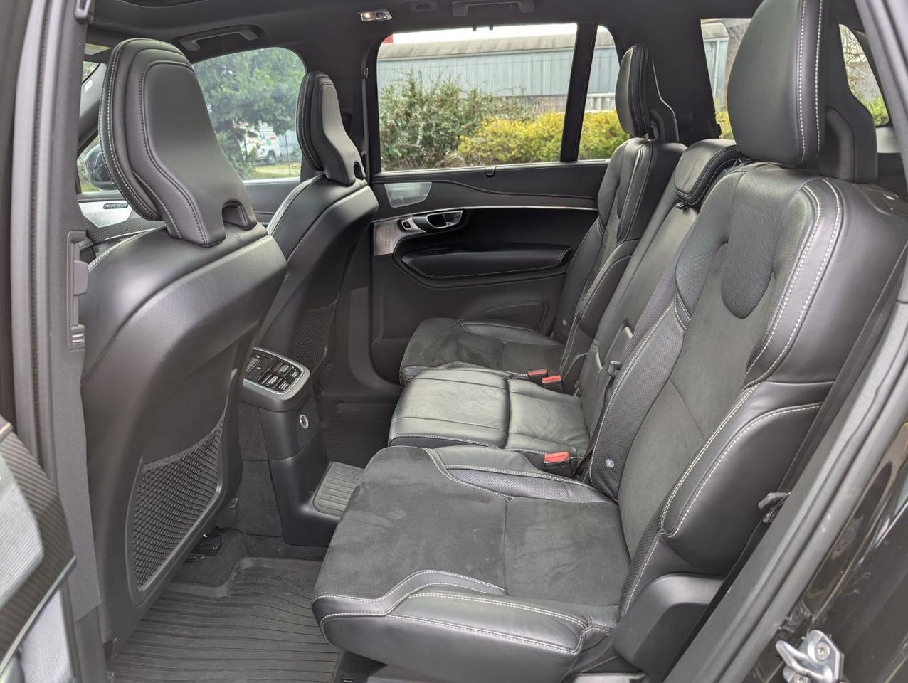 2019 Volvo XC90 Recharge T8 PHEV Hybrid AWD R-Design | Bowers & Wilkins Premium Audio, Pilot Assist, Air Suspension, Head Up Portland OR