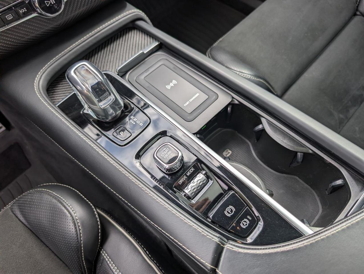 2019 Volvo XC90 Recharge T8 PHEV Hybrid AWD R-Design | Bowers & Wilkins Premium Audio, Pilot Assist, Air Suspension, Head Up Portland OR