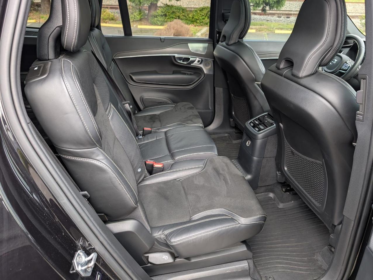 2019 Volvo XC90 Recharge T8 PHEV Hybrid AWD R-Design | Bowers & Wilkins Premium Audio, Pilot Assist, Air Suspension, Head Up Portland OR