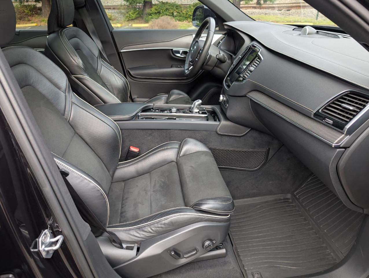 2019 Volvo XC90 Recharge T8 PHEV Hybrid AWD R-Design | Bowers & Wilkins Premium Audio, Pilot Assist, Air Suspension, Head Up Portland OR