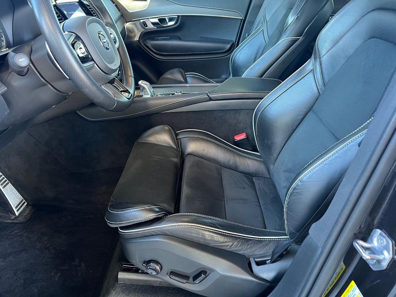 2019 Volvo XC90 Recharge T8 PHEV Hybrid AWD R-Design | Bowers & Wilkins Premium Audio, Pilot Assist, Air Suspension, Head Up Portland OR