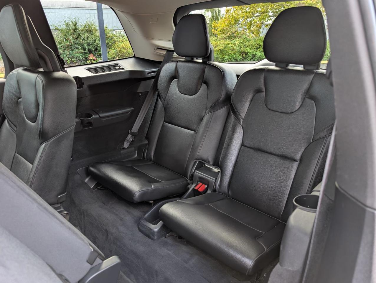 2019 Volvo XC90 T6 AWD Momentum w/High Performace Audio, Pilot Assist, Booster Seat, Heated Leather Seats Portland OR