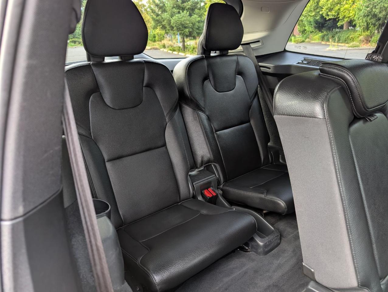 2019 Volvo XC90 T6 AWD Momentum w/High Performace Audio, Pilot Assist, Booster Seat, Heated Leather Seats Portland OR
