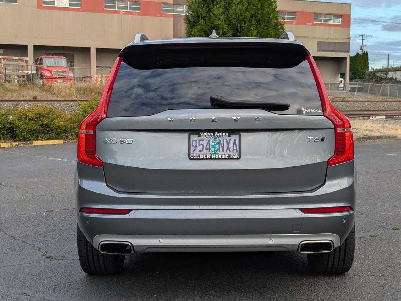 2019 Volvo XC90 T6 AWD Momentum w/High Performace Audio, Pilot Assist, Booster Seat, Heated Leather Seats Portland OR