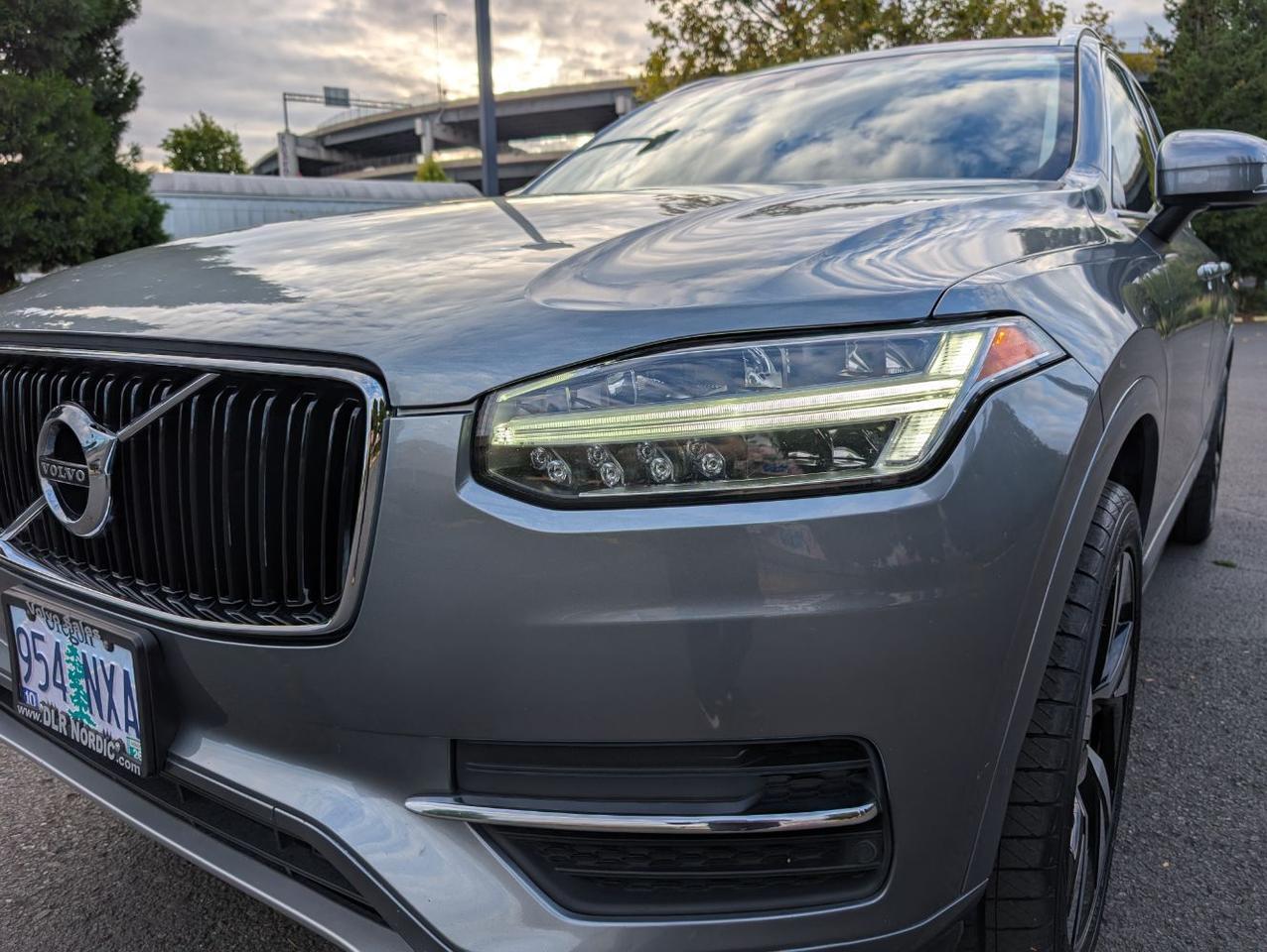 2019 Volvo XC90 T6 AWD Momentum w/High Performace Audio, Pilot Assist, Booster Seat, Heated Leather Seats Portland OR