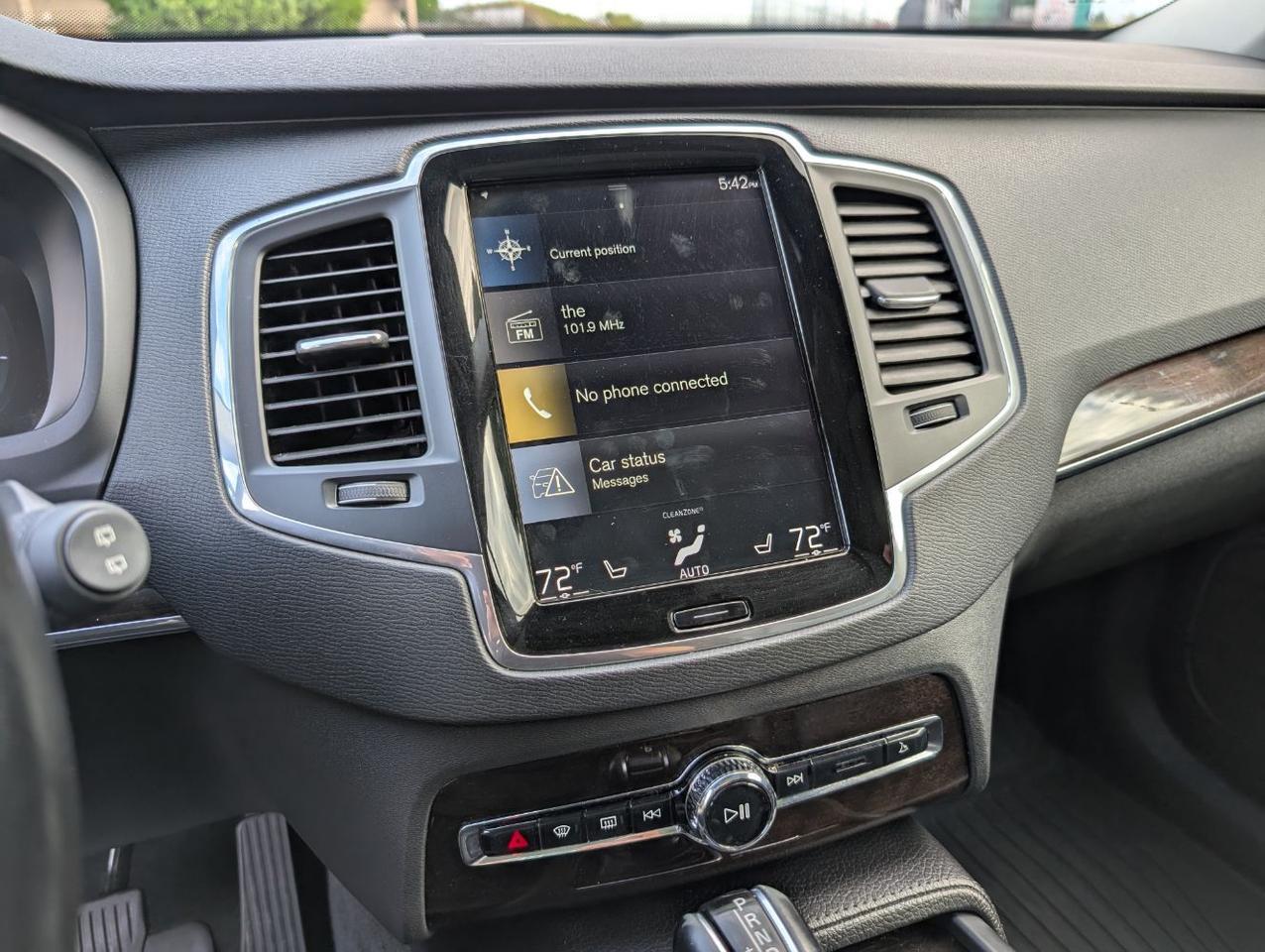 2019 Volvo XC90 T6 AWD Momentum w/High Performace Audio, Pilot Assist, Booster Seat, Heated Leather Seats Portland OR