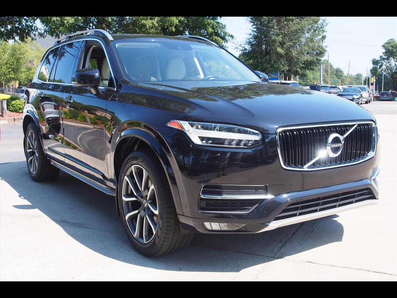 2019 Volvo XC90 T6 Momentum