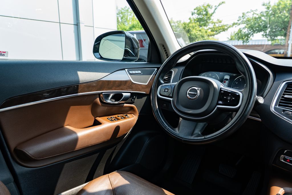 2019 Volvo XC90 T6 Momentum Beaverton OR