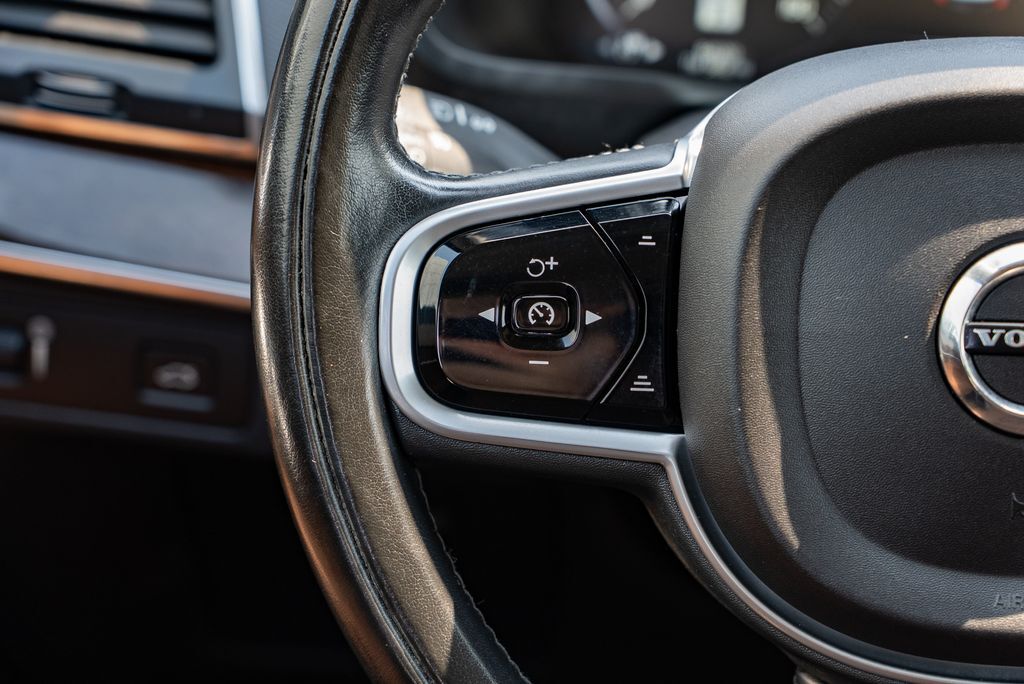 2019 Volvo XC90 T6 Momentum Beaverton OR