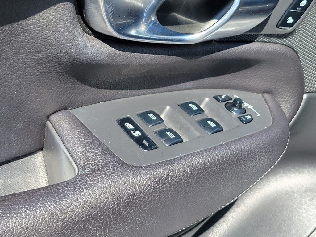 2019 Volvo XC90 T6 Momentum Chantilly VA