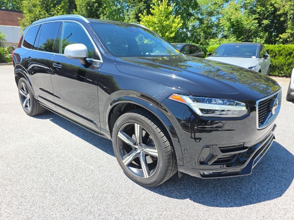 2019 Volvo XC90 T6 R-Design