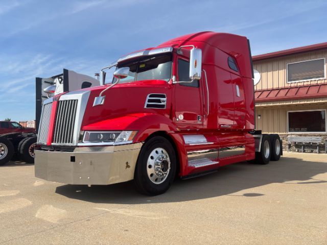 2019 Western Star 5700 XE Set Back Axle w/Sleepe .