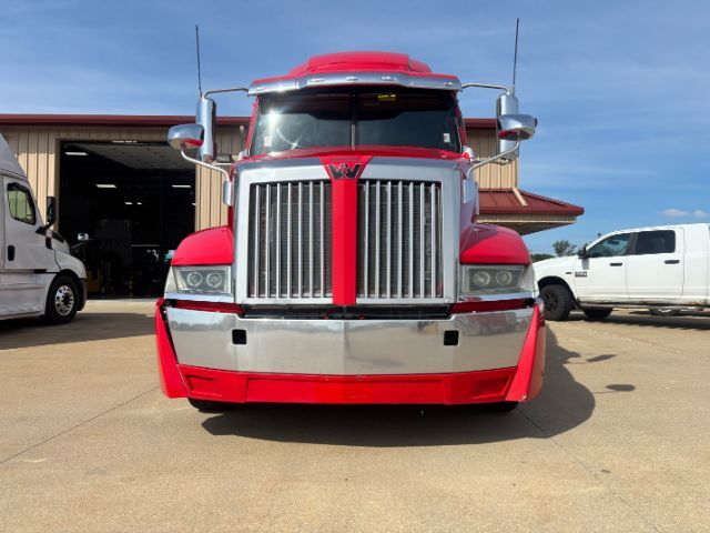 2019 Western Star 5700 XE Set Back Axle w/Sleepe .
