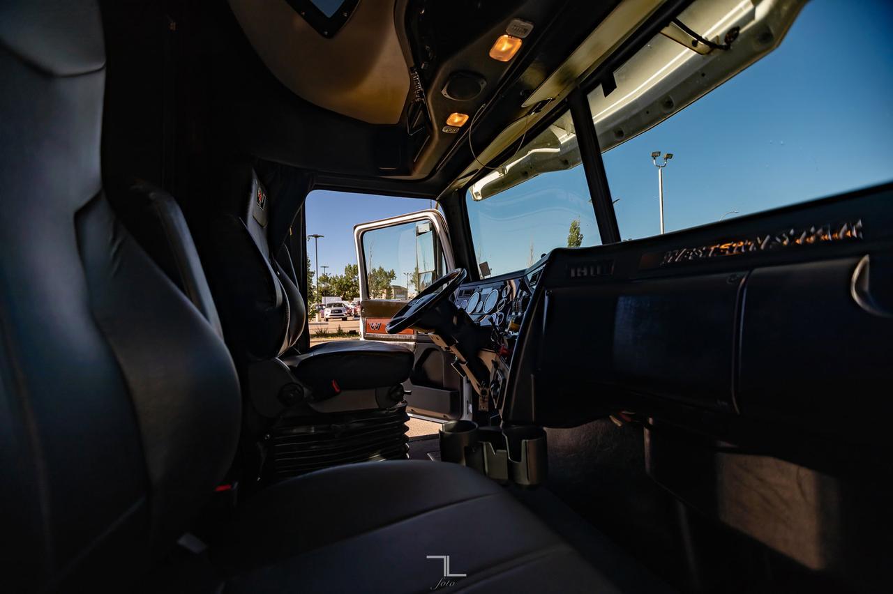2019 Western Star 5700 XE Tractor Sleeper Red Deer AB