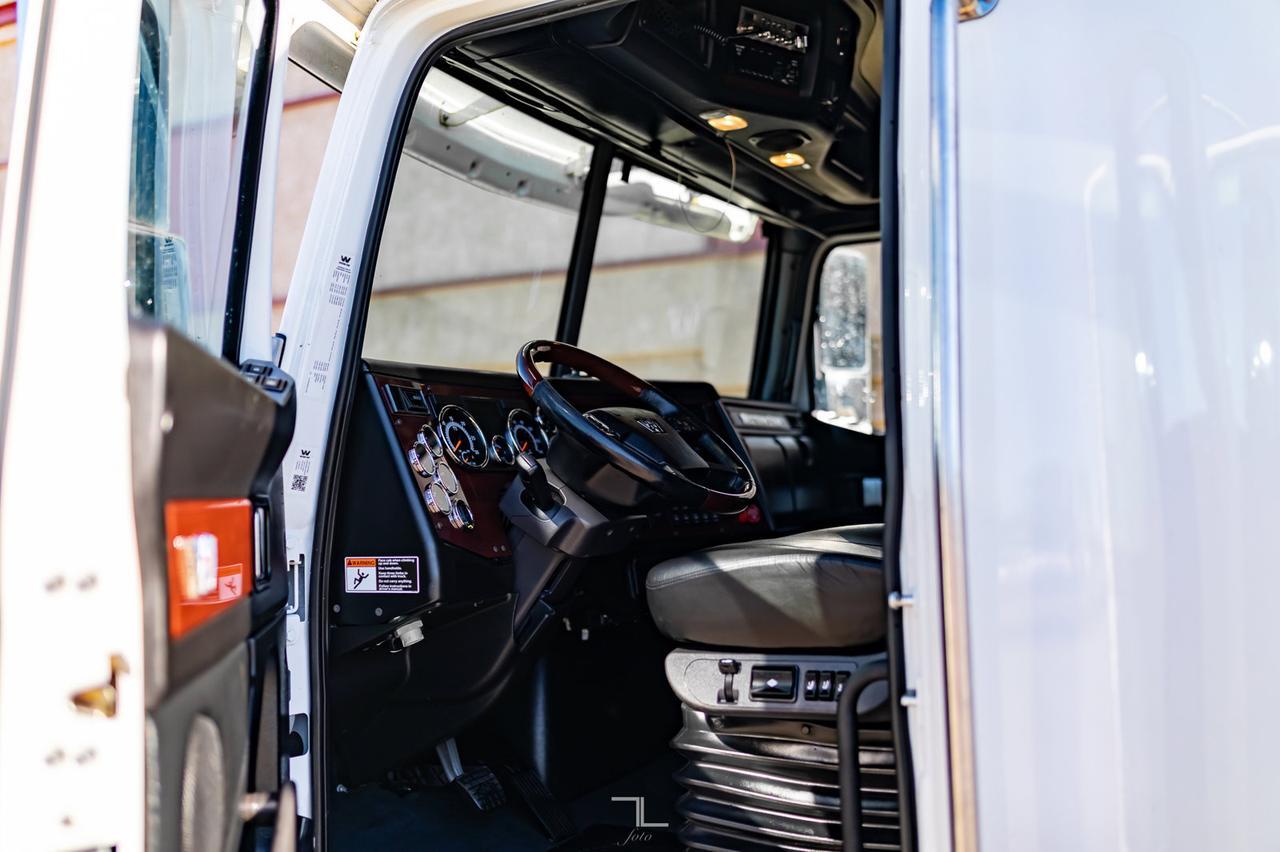 2019 Western Star 5700 XE Tractor Sleeper Red Deer AB