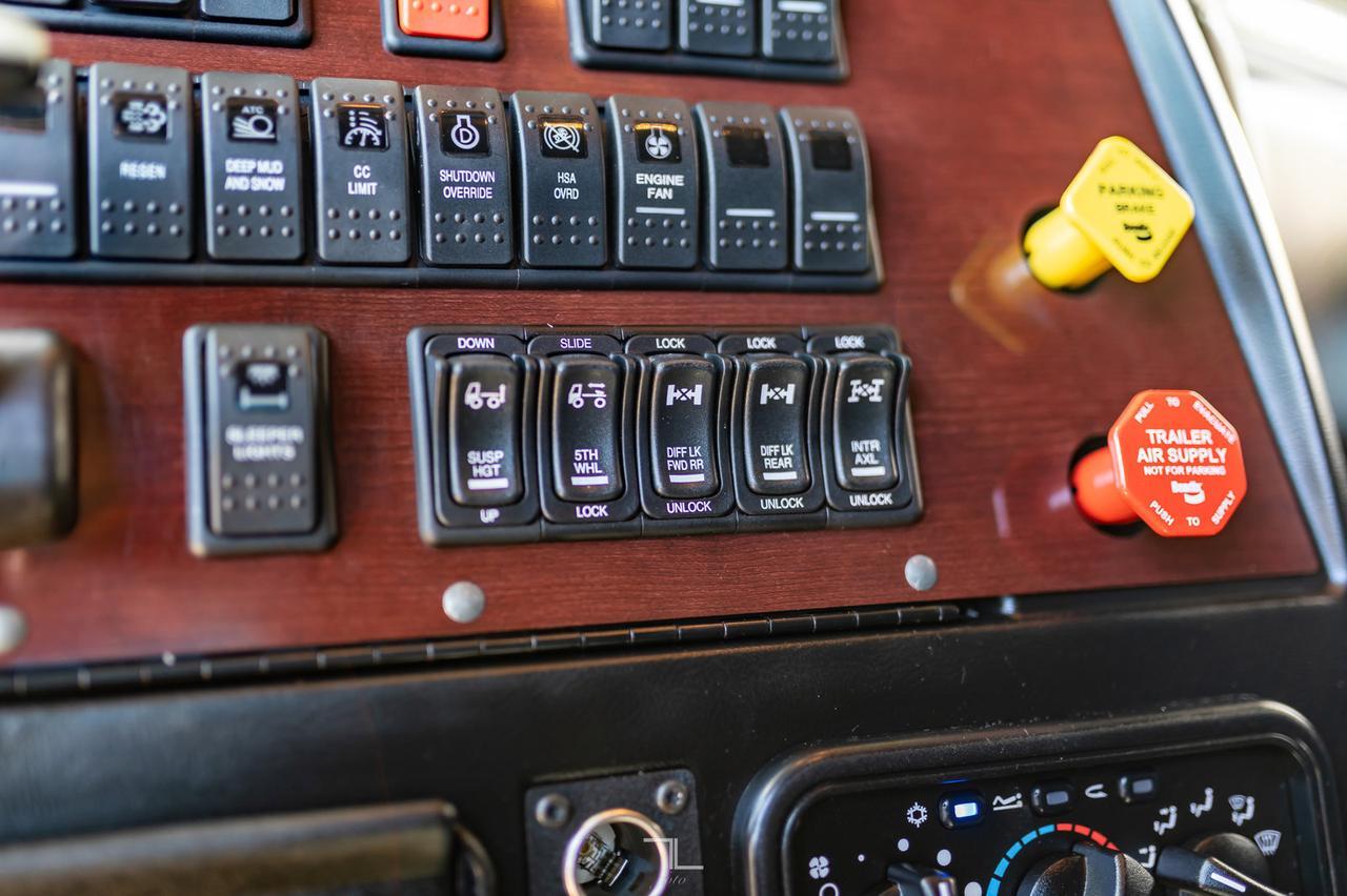 2019 Western Star 5700 XE Tractor Sleeper Red Deer AB