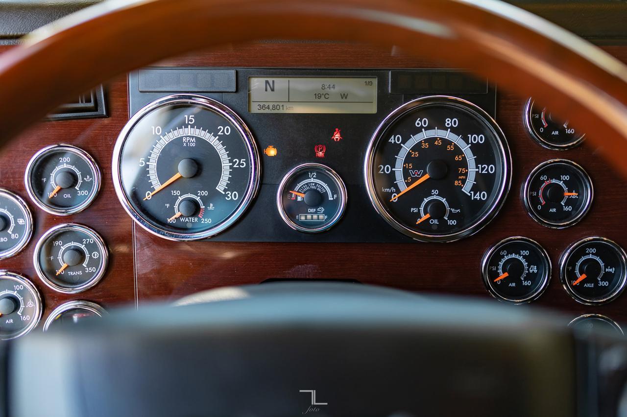 2019 Western Star 5700 XE Tractor Sleeper Red Deer AB