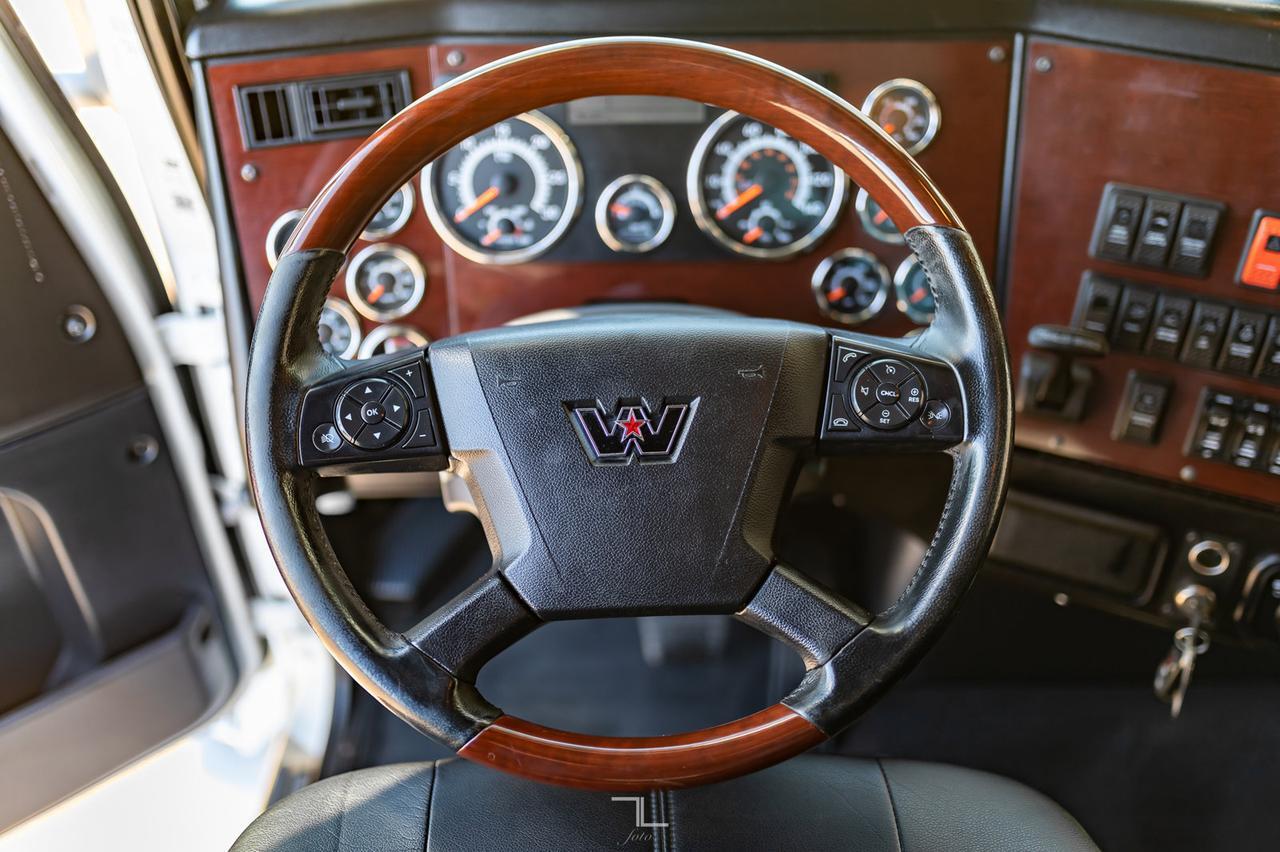 2019 Western Star 5700 XE Tractor Sleeper Red Deer AB