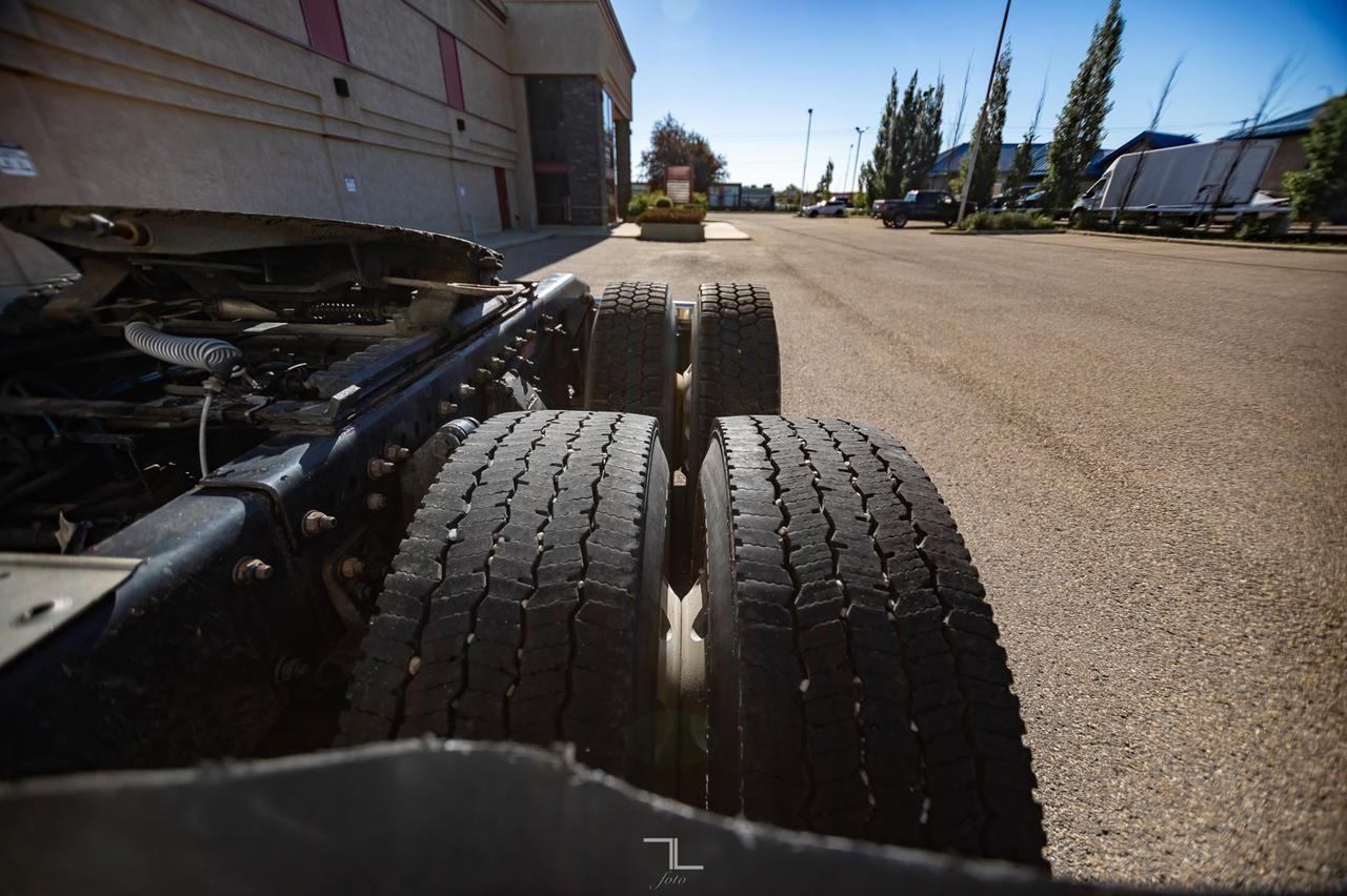 2019 Western Star 5700 XE Tractor Sleeper Red Deer AB