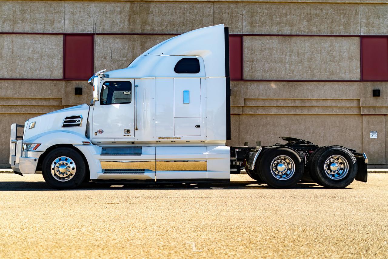 2019 Western Star 5700 XE Tractor Sleeper Red Deer AB