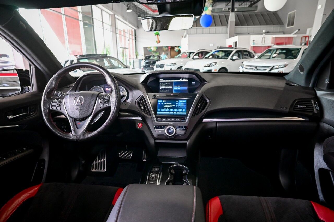2020 Acura MDX Technology A-Spec photo 30