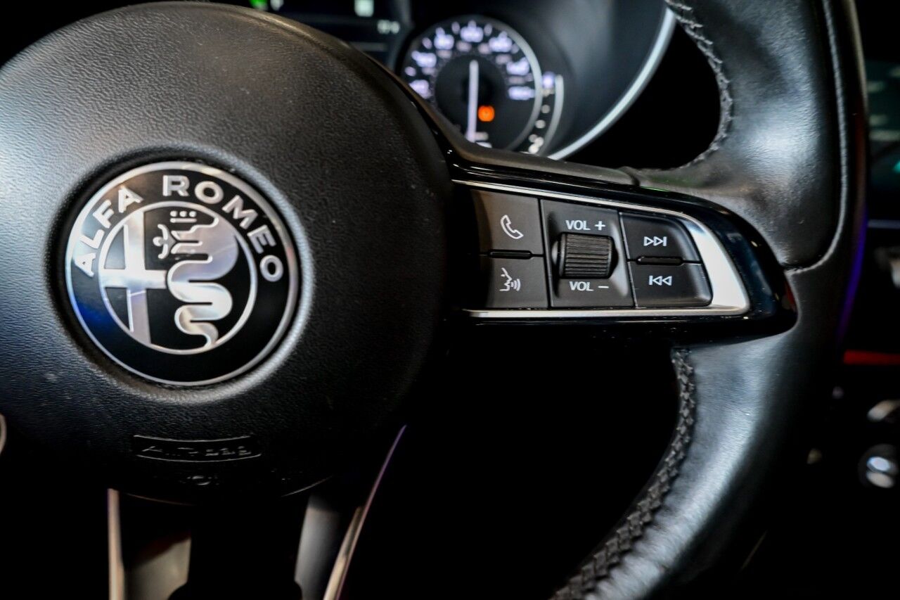 2020 Alfa Romeo Giulia Ti Lusso AWD, Active Driver Assist, Pano Roof, Wireless Charging Springfield NJ