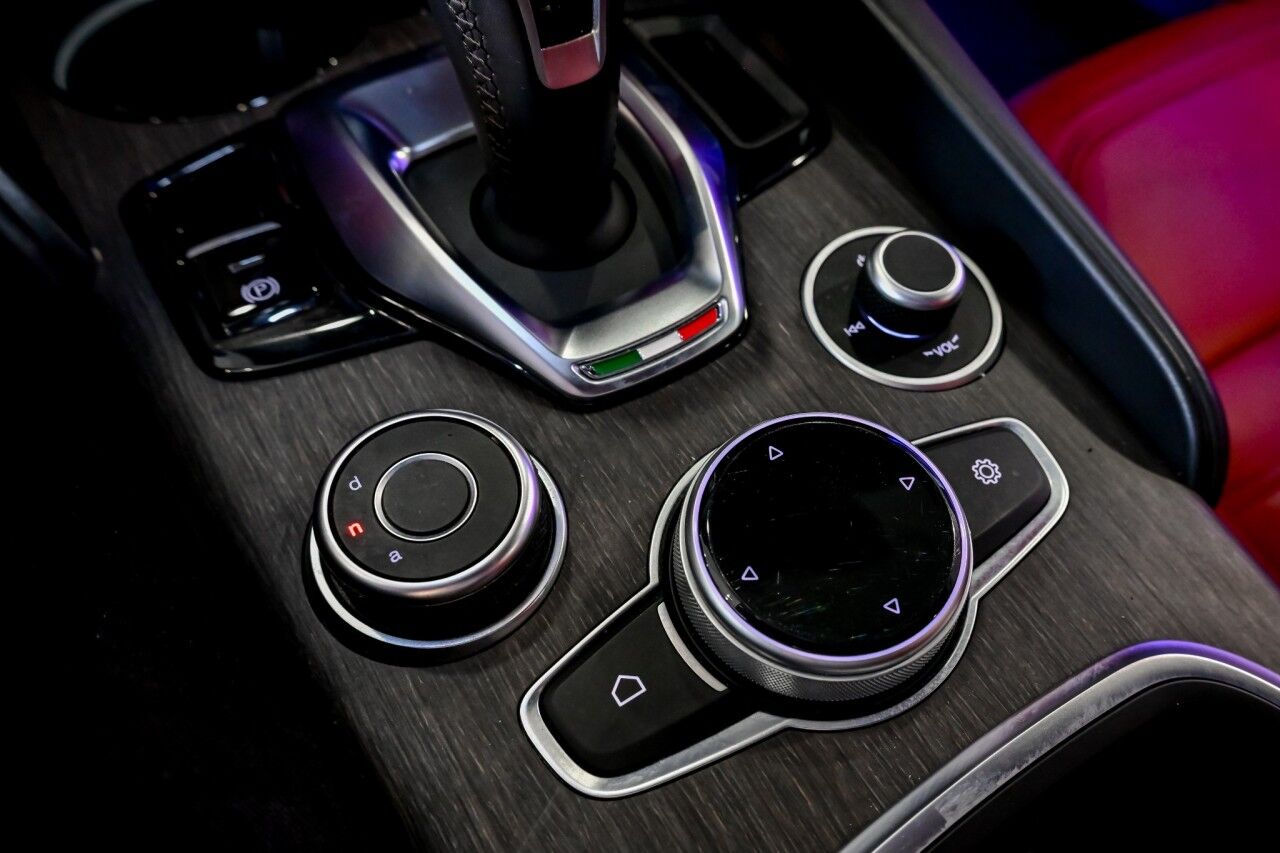 2020 Alfa Romeo Giulia Ti Lusso AWD, Active Driver Assist, Pano Roof, Wireless Charging Springfield NJ