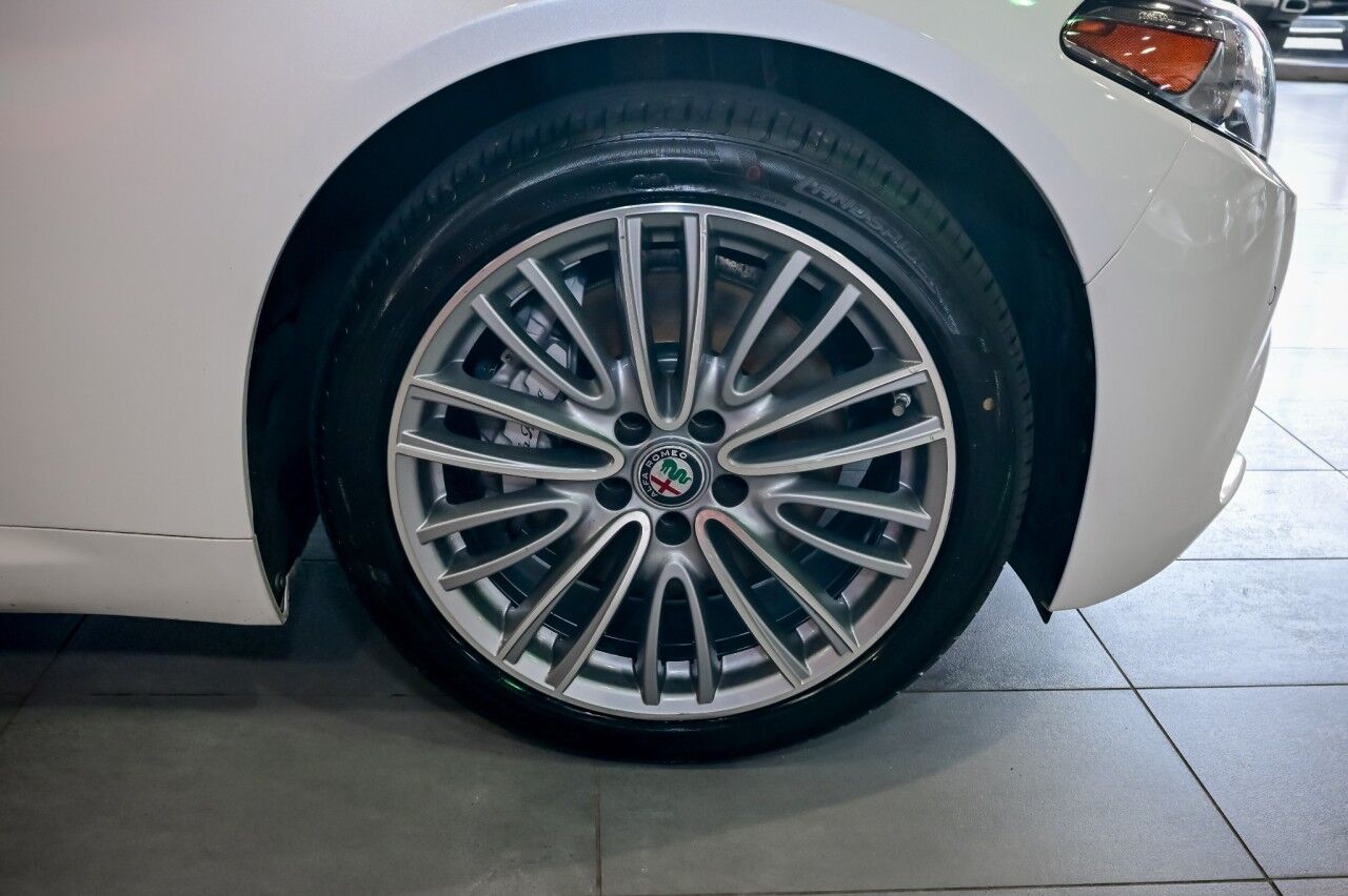 2020 Alfa Romeo Giulia Ti Lusso AWD, Active Driver Assist, Pano Roof, Wireless Charging Springfield NJ