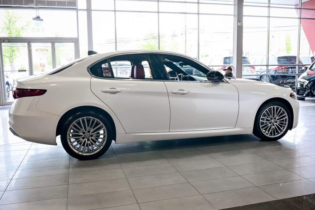 2020 Alfa Romeo Giulia Ti Lusso AWD, Active Driver Assist, Pano Roof, Wireless Charging Springfield NJ
