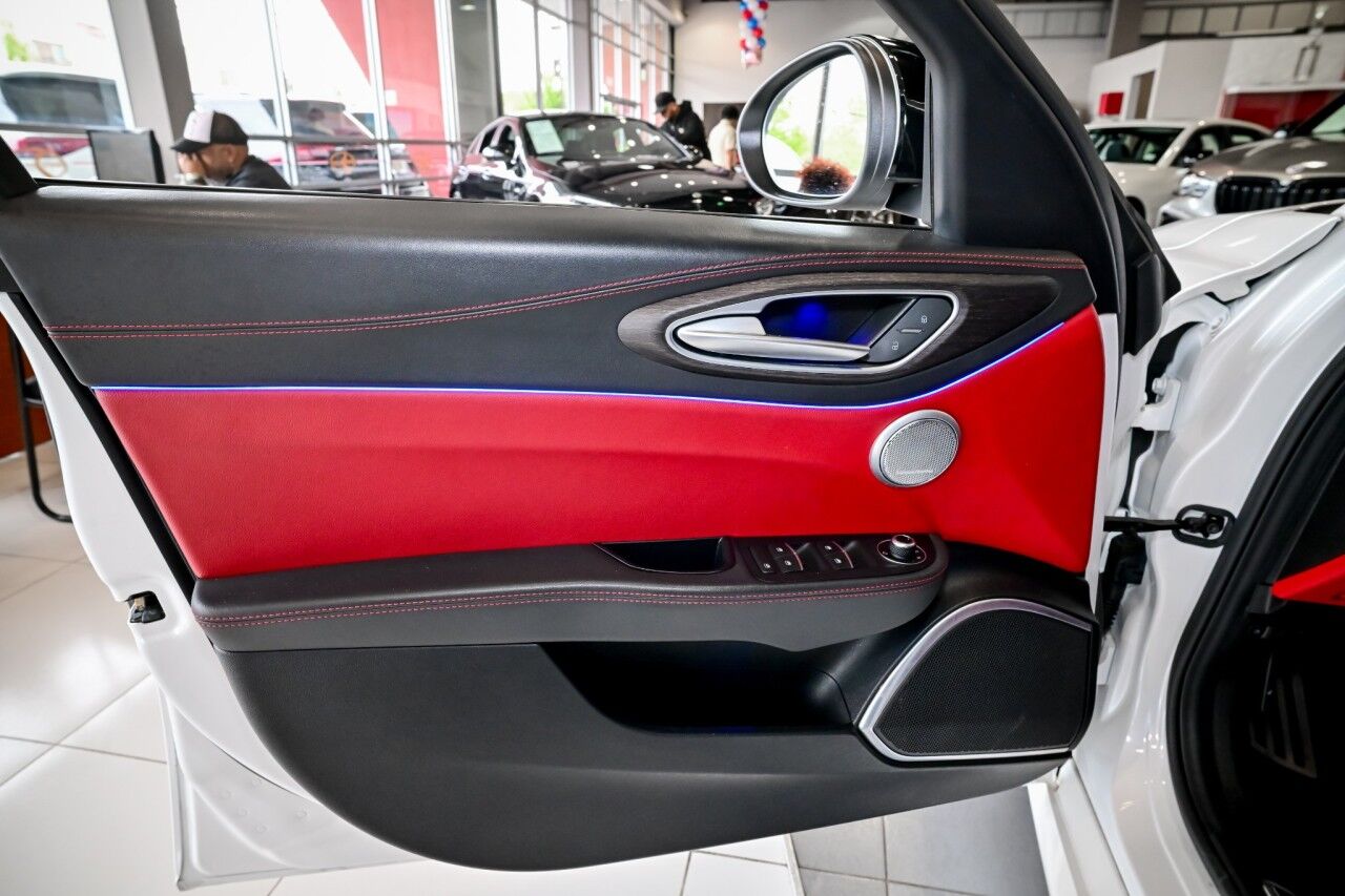 2020 Alfa Romeo Giulia Ti Lusso AWD, Active Driver Assist, Pano Roof, Wireless Charging Springfield NJ