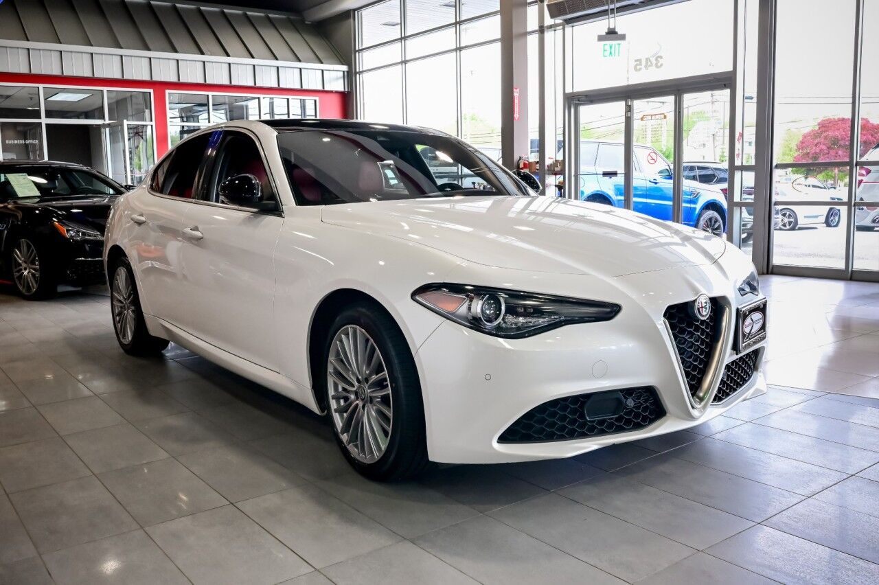 2020 Alfa Romeo Giulia Ti Lusso AWD, Active Driver Assist, Pano Roof, Wireless Charging Springfield NJ