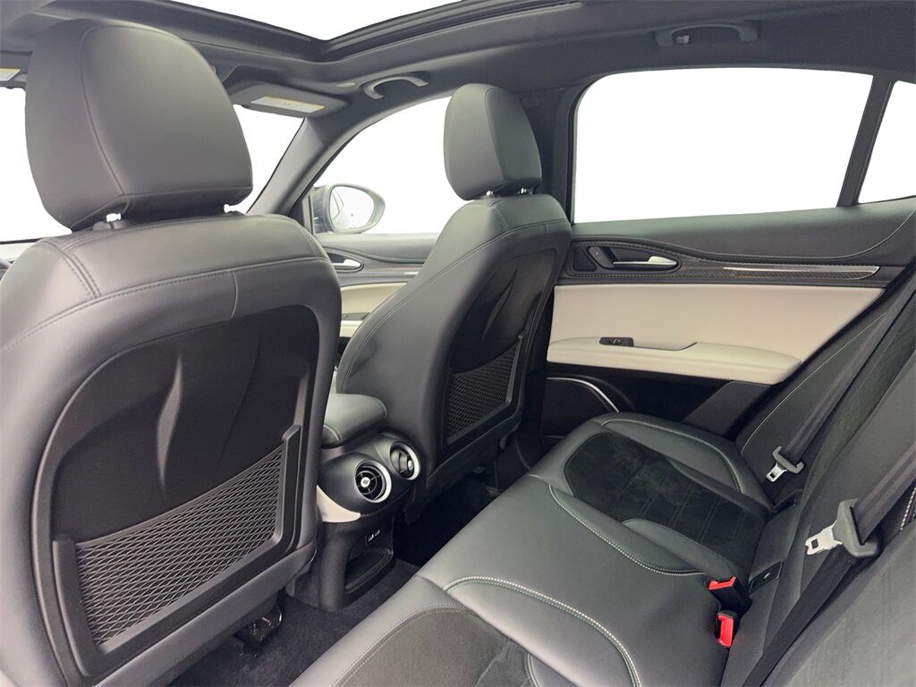 2020 Alfa Romeo Stelvio Quadrifoglio NAV,CAM,PANO,HTD STS,BLIND SPOT,20&quot; W Plano TX