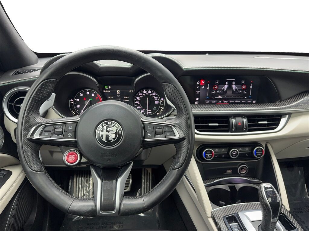 2020 Alfa Romeo Stelvio Quadrifoglio NAV,CAM,PANO,HTD STS,BLIND SPOT,20&quot; W Plano TX